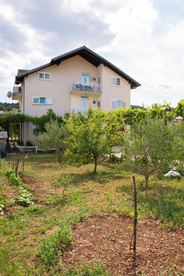 Apartment Dalmatien Raslina Zewnętrze zdjęcie
